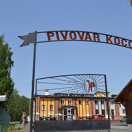 וארנסדורף Pivovar Kocour מראה חיצוני תמונה